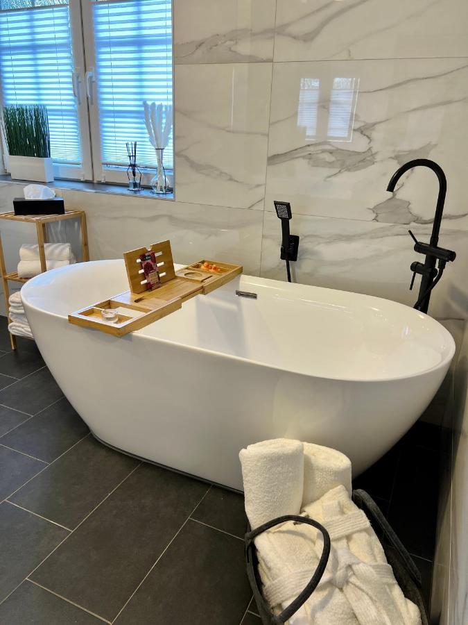 Junipro Luxury Apartments Bosen-Eckelhausen Exteriör bild